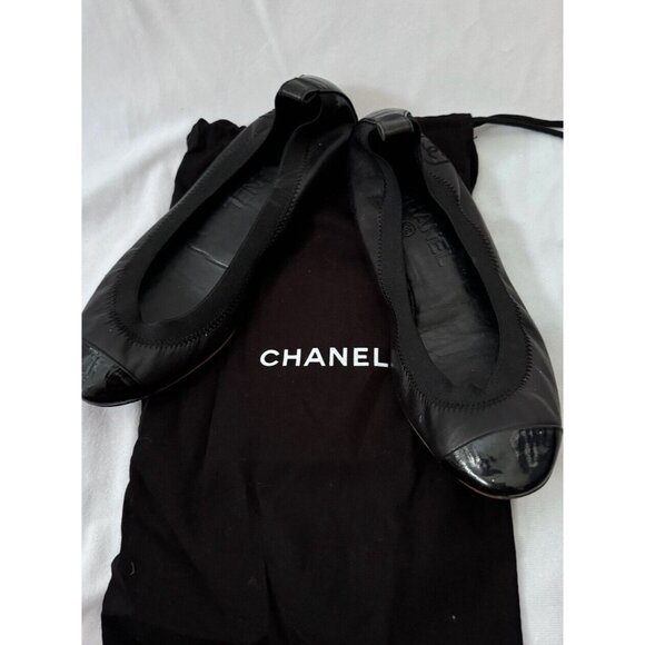 Chanel Women's Flats Ballerinas Black Logo CC Leather 36 - Picture 1 of 11